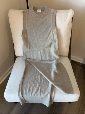 Aritzia Wilfred Light Gray  Knit Top